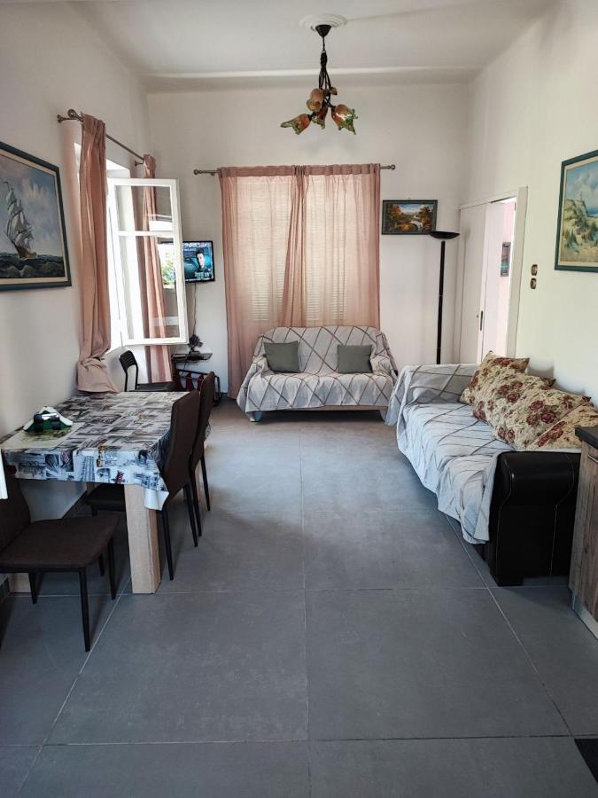 Ferienwohnung Ευχάριστο Σπίτι Στο Κέντρο Της Πόλης Του Ναυπλίου. Nafplio Exterior foto